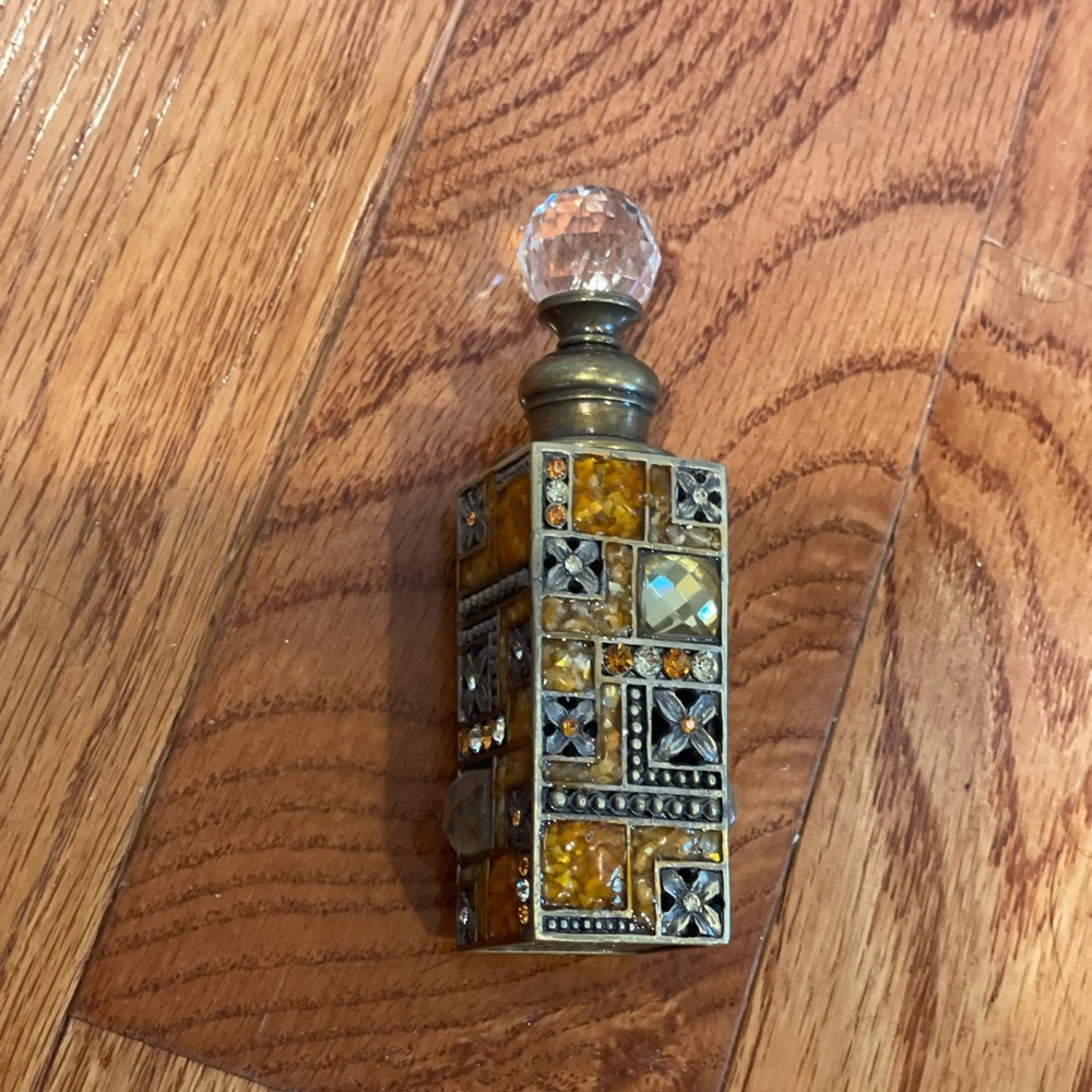 Decorative Gold and Brown Perfume Bottle - Picture 3 of 8